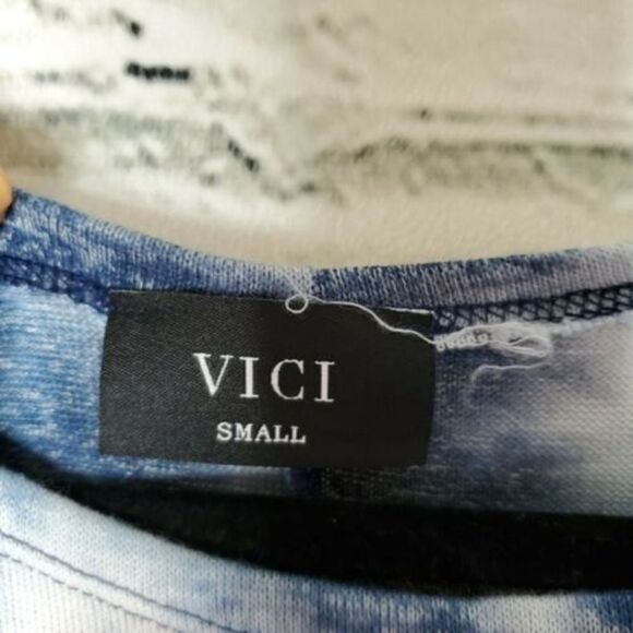 VICI Collection Navy Blue Tie Dye Pullover Sweater Small Rayon Womens - Picture 3 of 5